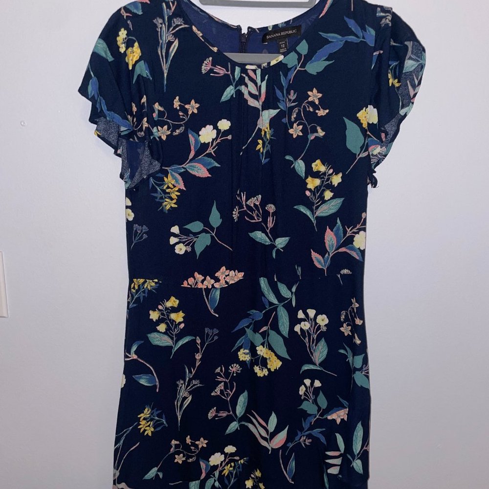 Banana Republic floral dress Size 12 Petite